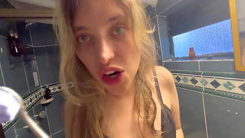 Slutty slut negotiatn button fucking for theion