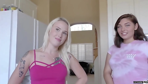 Having and sexy blondy is ready for her first time