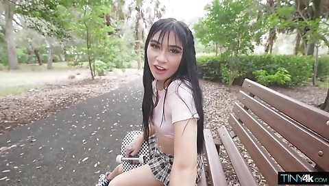 Sopyche accidentally shows off her ass