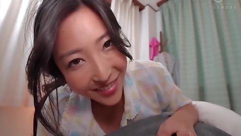 Married girl shows her step son's cock