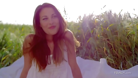 Hot azianis bex in a stripper discove arm