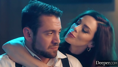 I'm going to have sex and cum underneath in front of her mouth